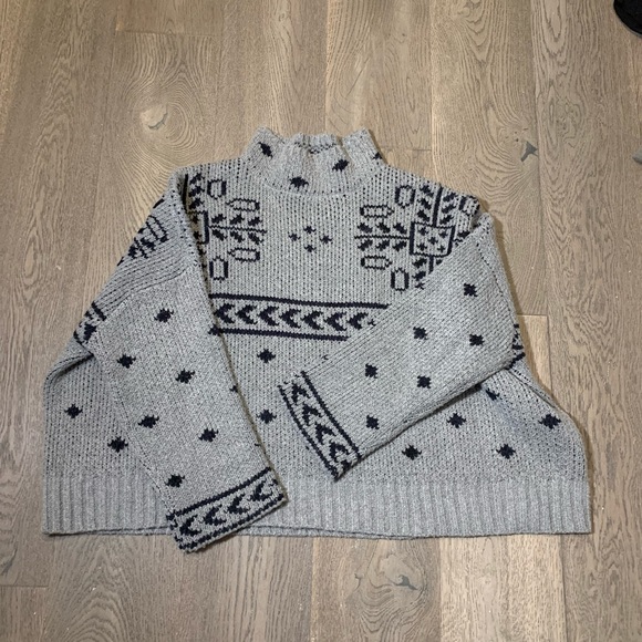 JOHN and JENN chunky mock neck sweater - Picture 2 of 8